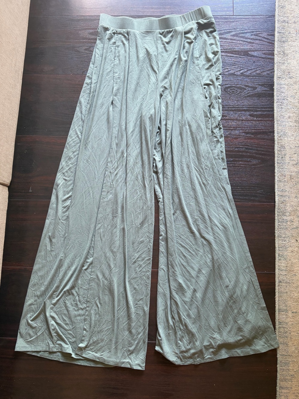 Lulu's sage Green Wide Leg side slit high waist Palazzo Pants